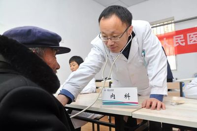 金醫(yī):關(guān)愛老人送健康,指導(dǎo)幫扶強(qiáng)基層
